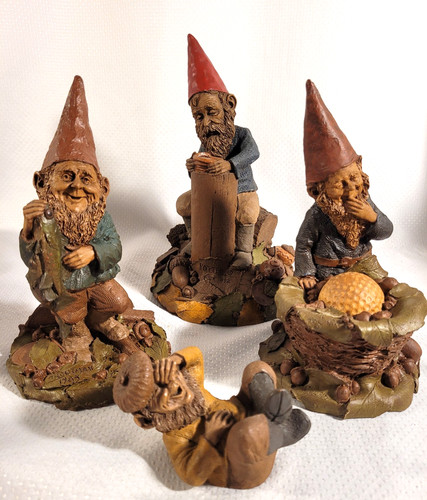 Tom clark set sculpture - clark, of